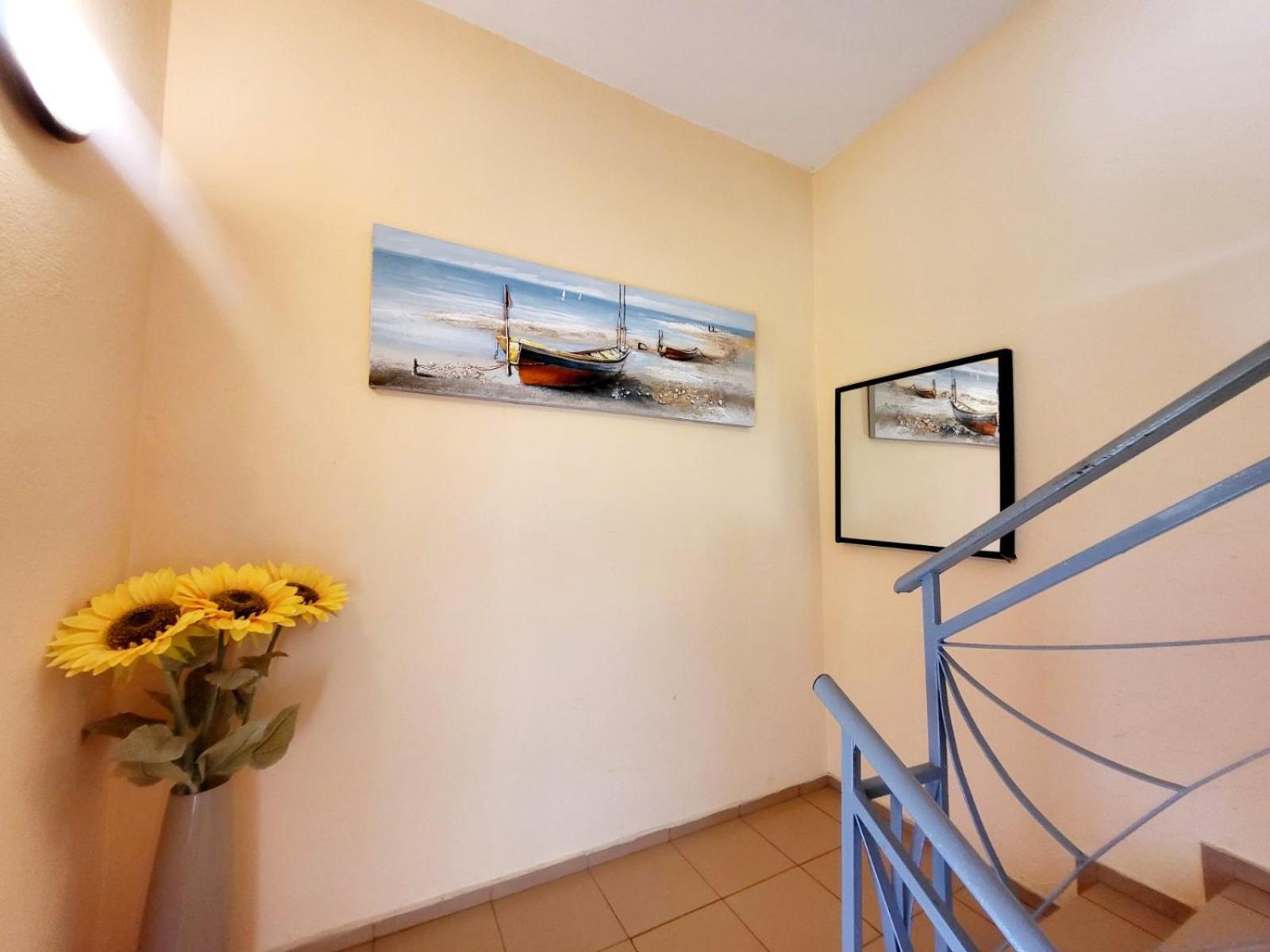 Kazlarov Guest House คีตาน ภายนอก รูปภาพ